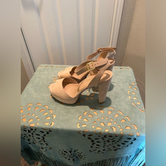 Dream Paris peep toe platform stilettos - Picture 4 of 6